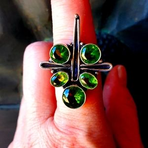 New Unique Peridot 925 Silver Ring.